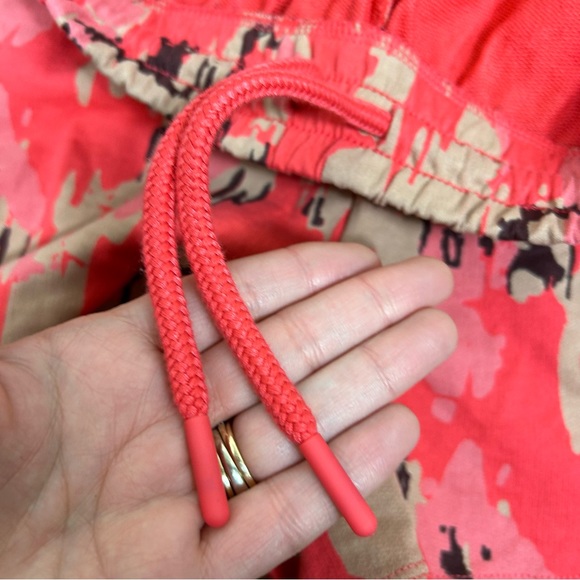 GYMSHARK | Red Pink Camo Jersey Athletic Shorts Size S - Picture 7 of 14